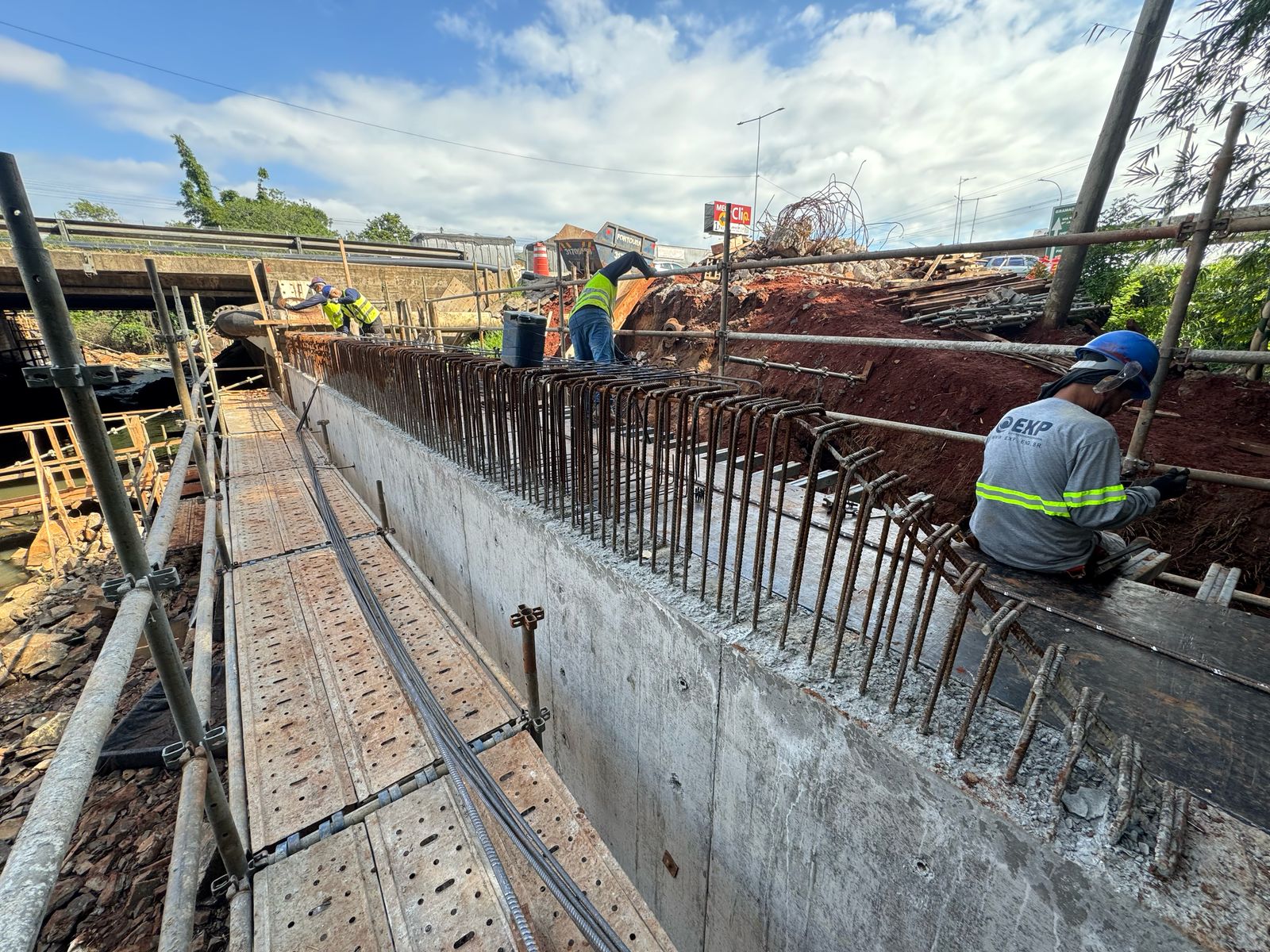 <h2><strong>Soluções completas de Engenharia</strong></h2>